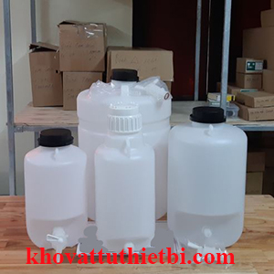 Can nhựa có van xả